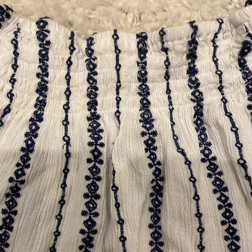 Flowy Top - Picture 3 of 3